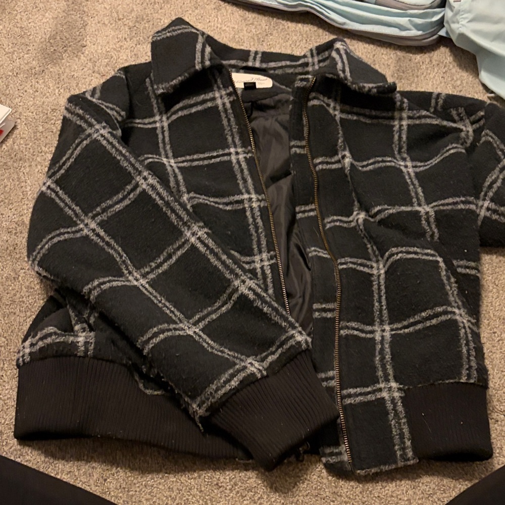 Universal Thread Black & Gray Plaid Jacket